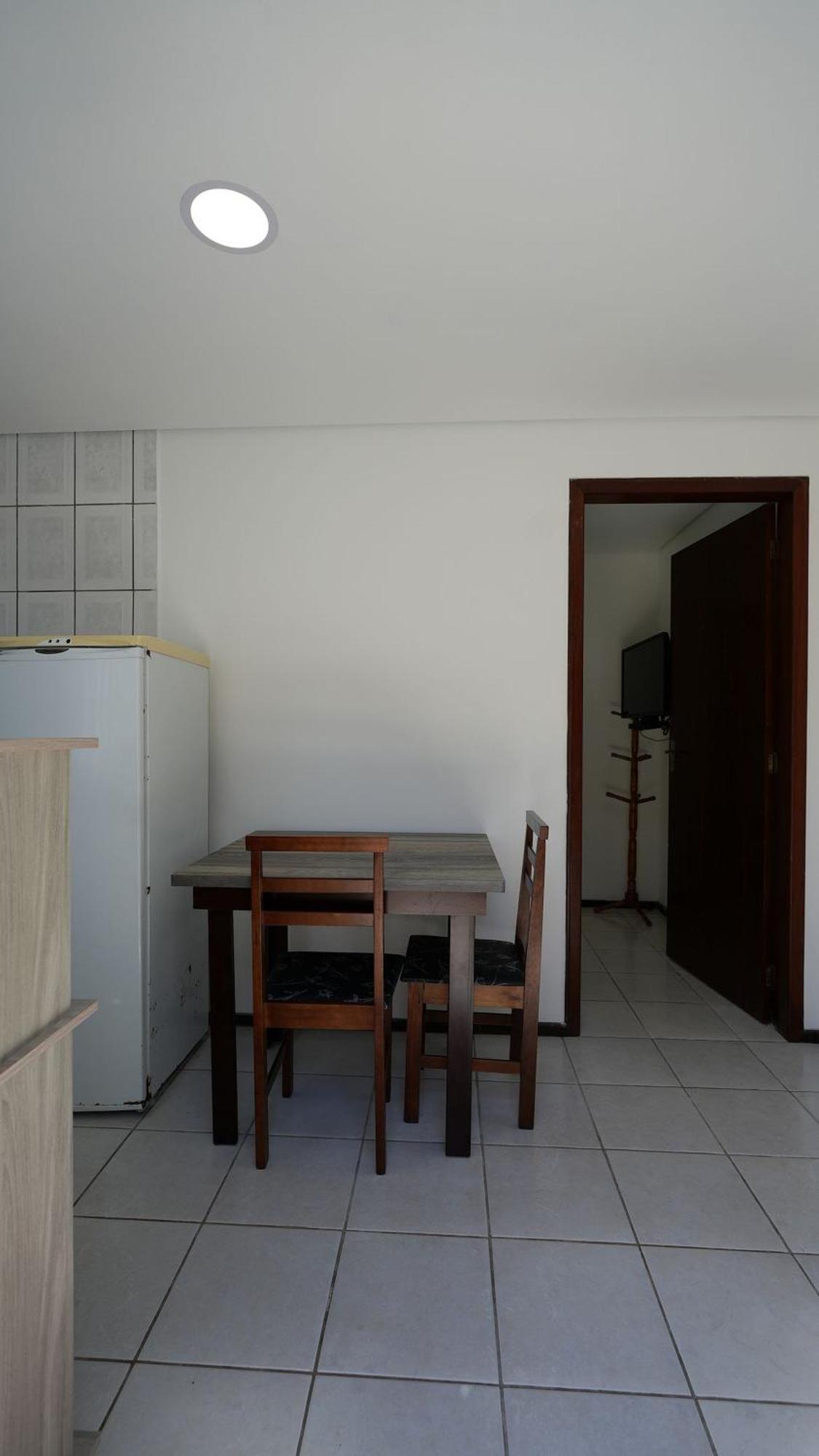בומבינאס Residencial Adolfo - Mestre Naro מראה חיצוני תמונה