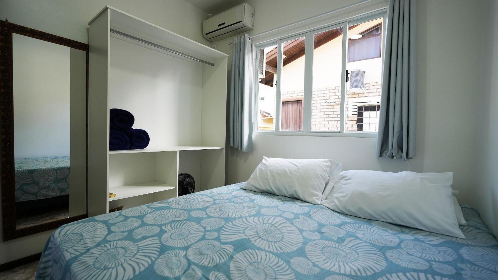 בומבינאס Residencial Adolfo - Mestre Naro מראה חיצוני תמונה