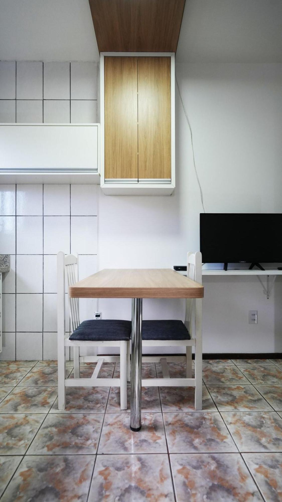בומבינאס Residencial Adolfo - Mestre Naro מראה חיצוני תמונה